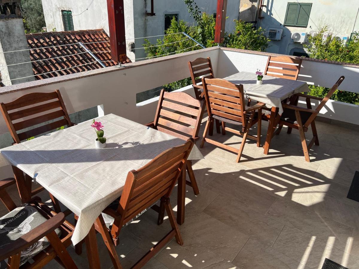 Apartmani Nina I Niko Ugljan Zewnętrze zdjęcie