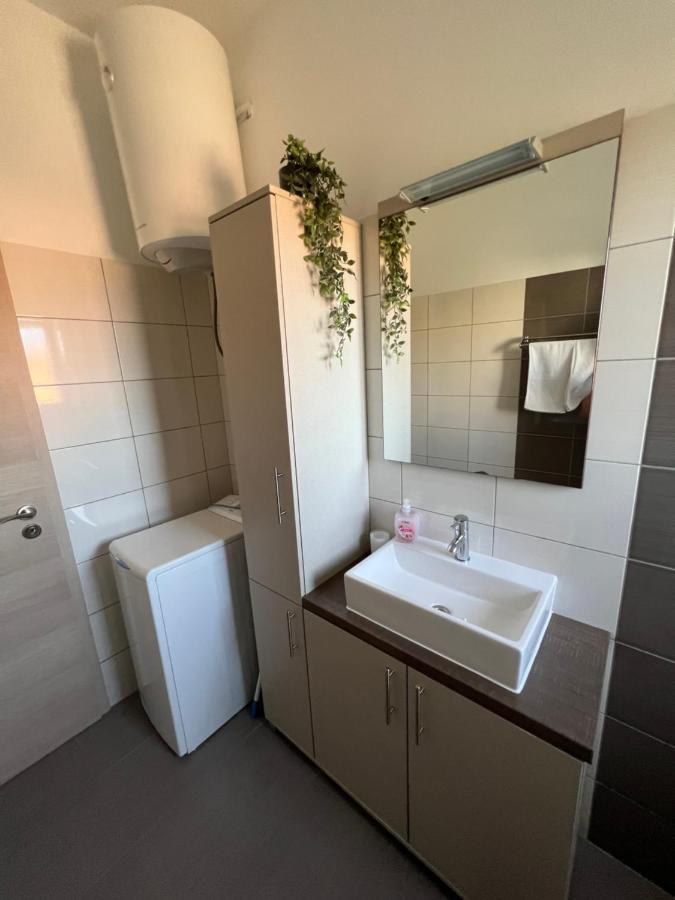 Apartmani Nina I Niko Ugljan Pokój zdjęcie