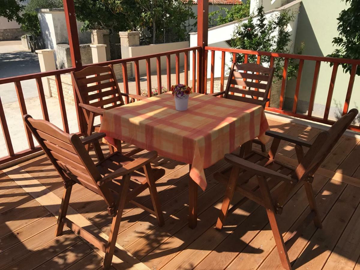Apartmani Nina I Niko Ugljan Zewnętrze zdjęcie
